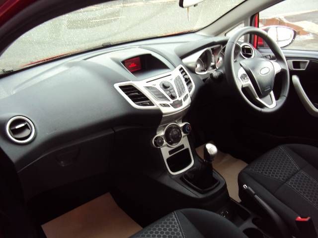 2012 Ford Fiesta 1.25 82PS Zetec 3-dr image 6