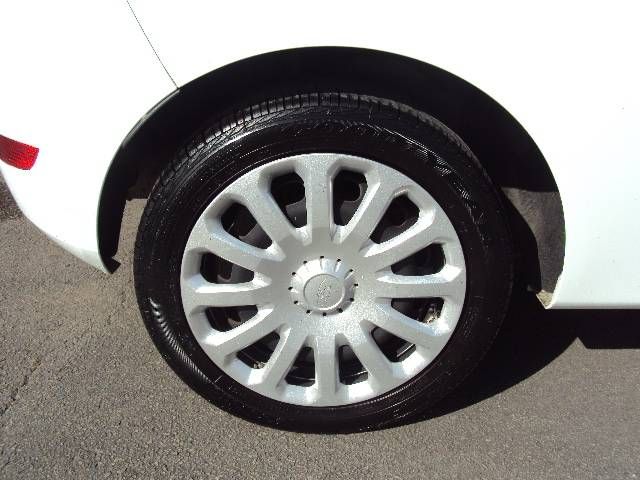 2012 Ford Fiesta 1.25 60PS Edge 3-dr Hatchback image 8