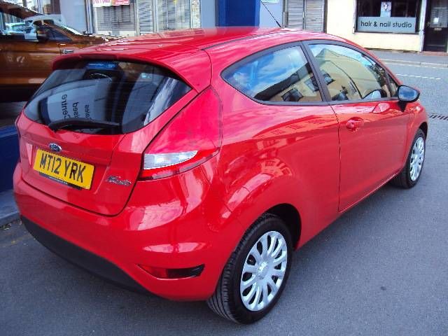 2012 Ford Fiesta 1.25 60PS Edge 3-dr Hatchback image 2