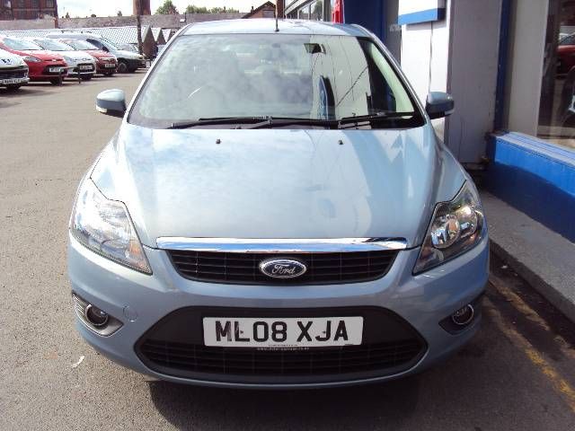2008 Ford Focus 1.6 Zetec 5-dr Hatchback image 3