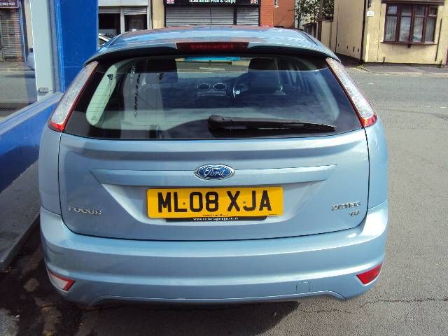 2008 Ford Focus 1.6 Zetec 5-dr Hatchback image 4
