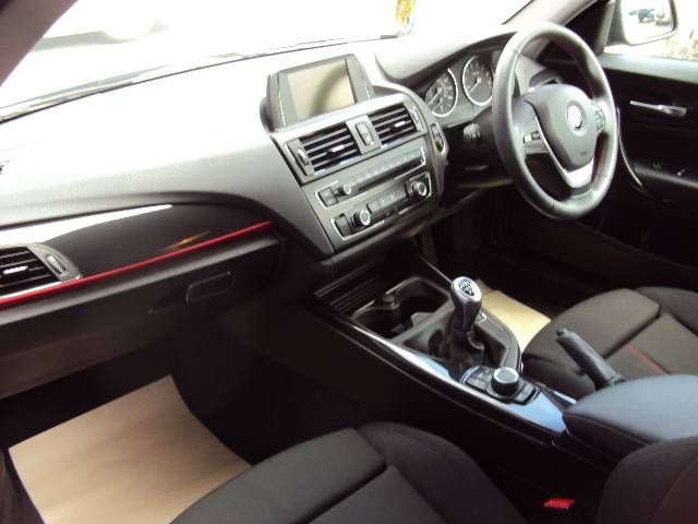 2013 BMW 1 Series 116i Sport 3-dr Hatchback image 6