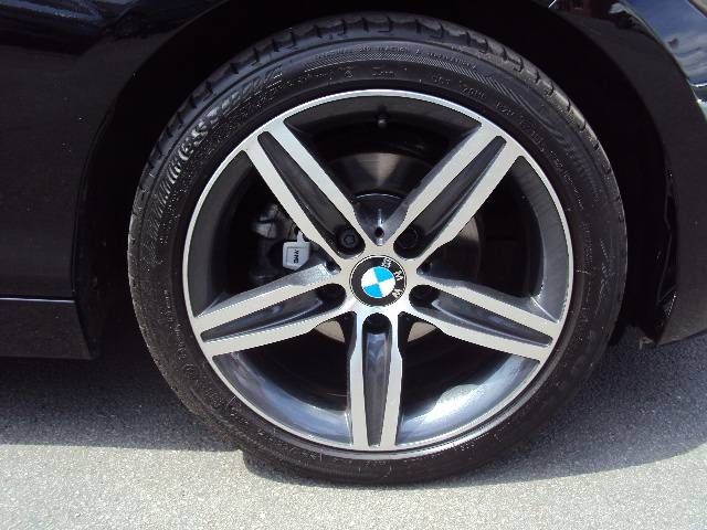 2013 BMW 1 Series 116i Sport 3-dr Hatchback image 9