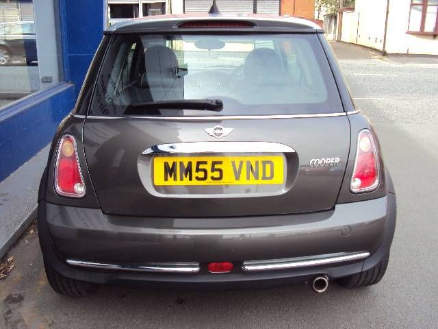 2005 Mini Cooper 1.6 Park Lane 3-dr Hatchback image 3