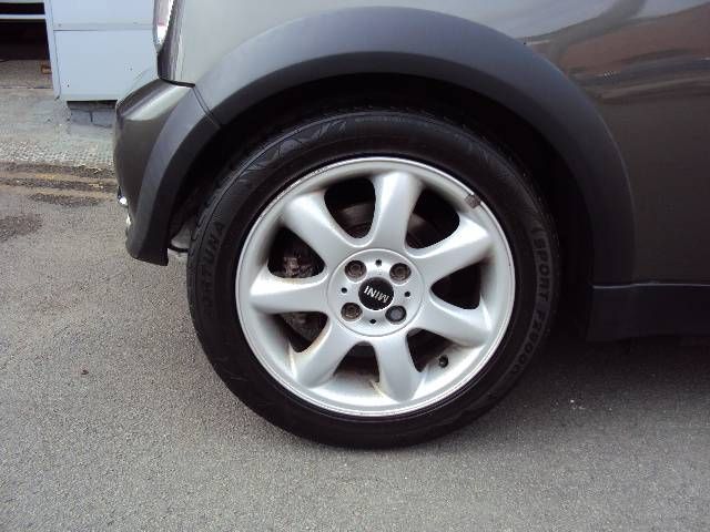 2005 Mini Cooper 1.6 Park Lane 3-dr Hatchback image 7