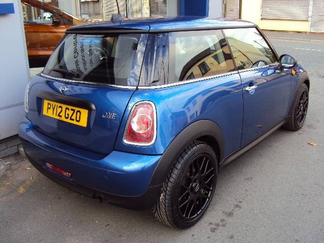 2012 Mini One 1.6 3-dr Hatchback image 2