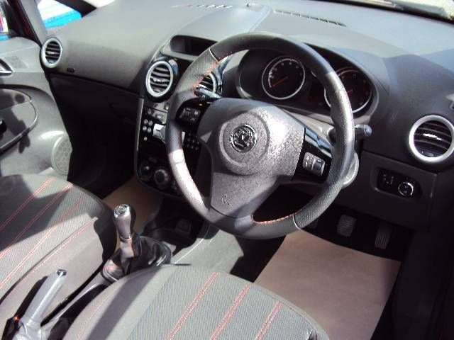 2011 Vauxhall Corsa 1.2 16v SXi 3-dr Hatchback image 5