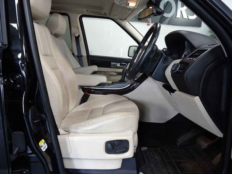 2010 Land Rover Range Rover Sport image 5