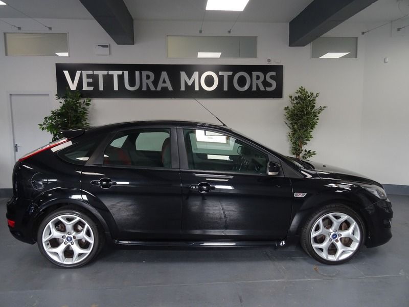 2009 Ford Focus image 1