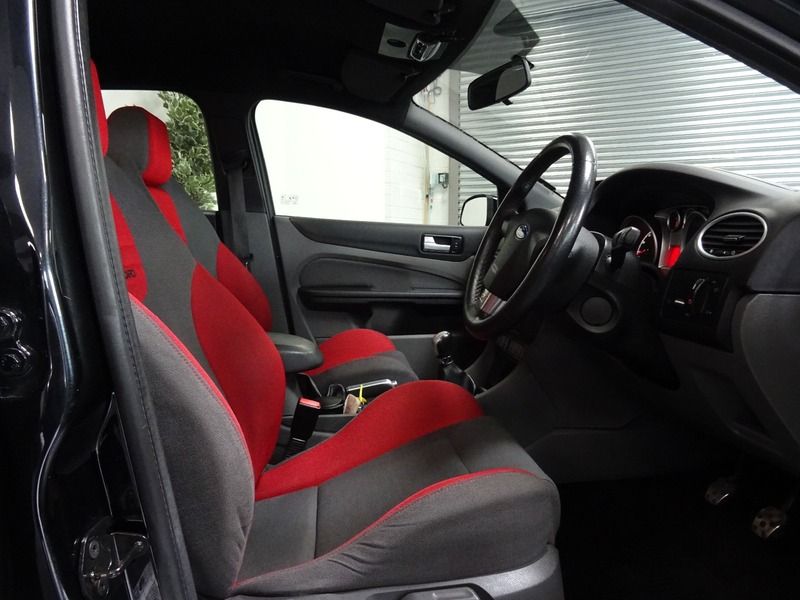 2009 Ford Focus image 6