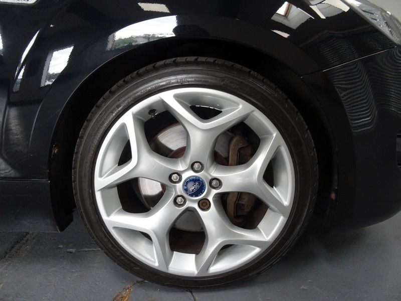 2009 Ford Focus image 7