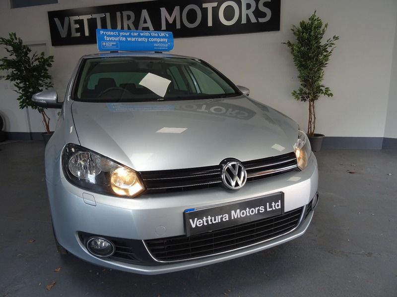 2009 Volkswagen Golf TDi image 1
