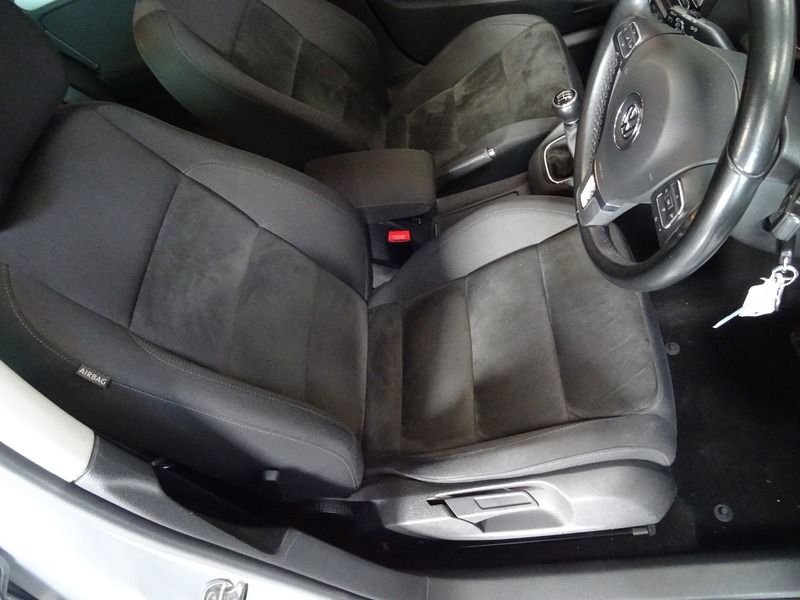 2009 Volkswagen Golf TDi image 5