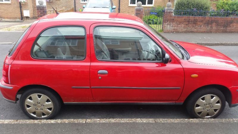 2000 lovely Nissan a micra image 3