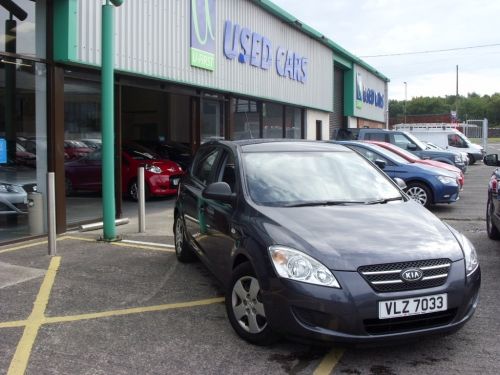 2008 Kia Ceed 1.6 CRDI S 5 DR image 1