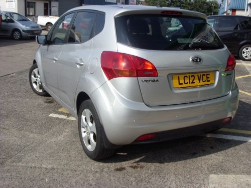 2012 Kia Venga 3 ECO dynamics crdi image 2