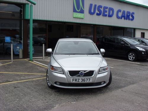 2013 Volvo S40 SE LUX e-drive image 2