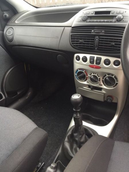 2003 Fiat Punto 1.2 image 5