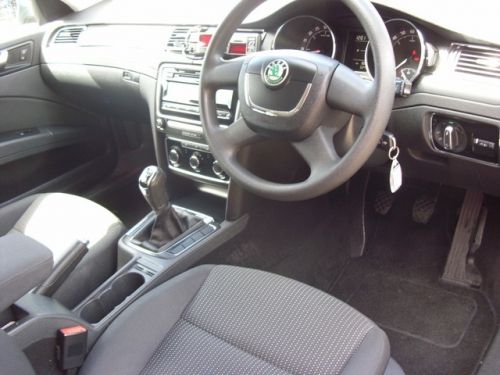2012 Skoda Superb S 1.6 TDi 105PS image 5