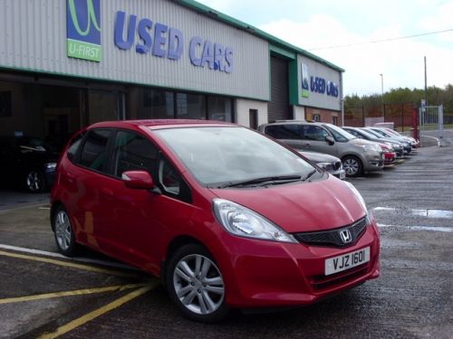 2013 Honda Jazz ES + VTEC image 1