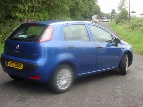 2011 Fiat Punto Evo 1.2 Active image 2