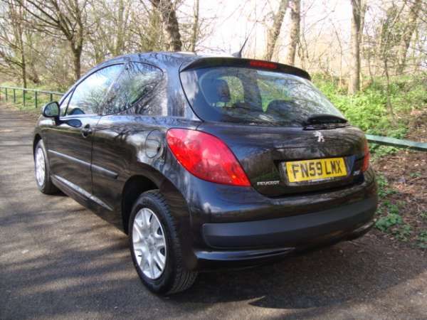 2009 Peugeot 207 1.4 HDI S image 3