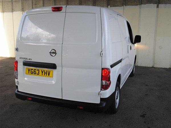 2013 Nissan NV200 image 4