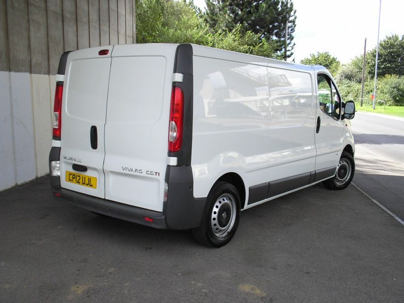 2012 Vauxhall Vivaro image 3