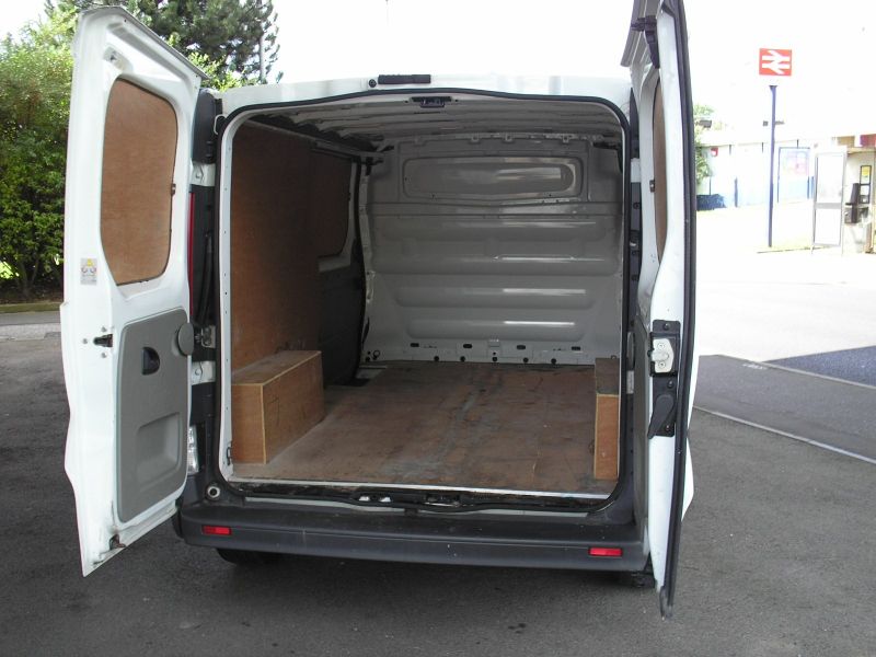 2012 Vauxhall Vivaro image 6