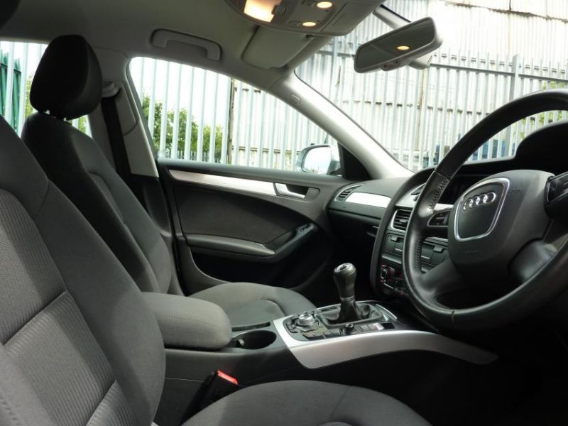 2011 AUDI A4 2.0 TFSI SE 2011 image 4