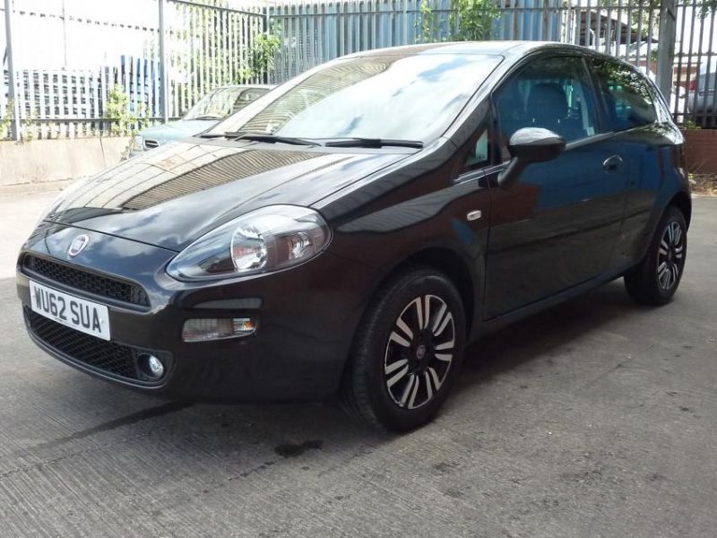 2012 FIAT PUNTO TWINAIR image 2