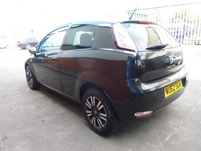 2012 FIAT PUNTO TWINAIR image 3