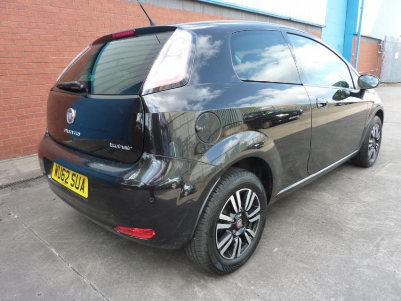 2012 FIAT PUNTO TWINAIR image 4