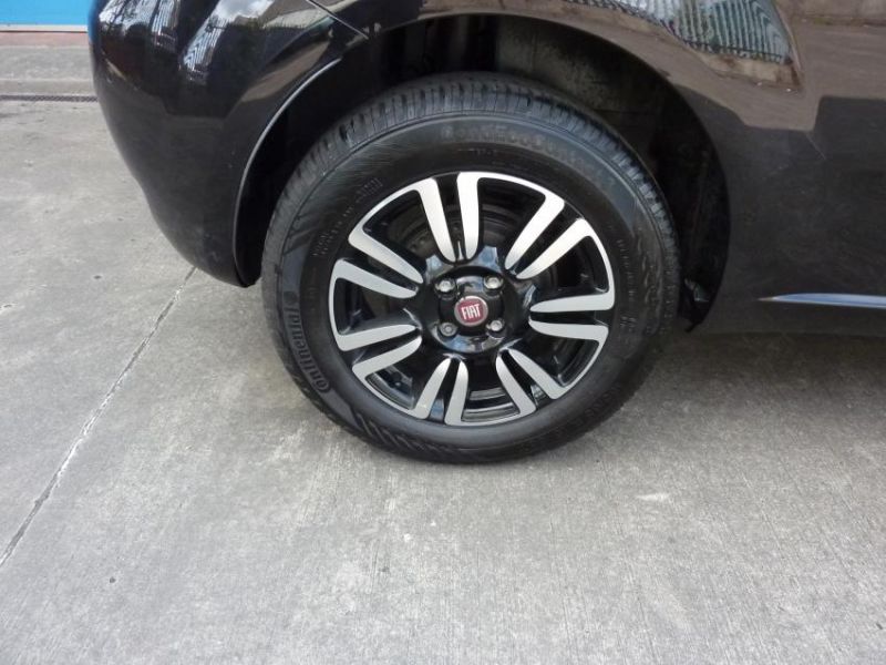 2012 FIAT PUNTO TWINAIR image 5