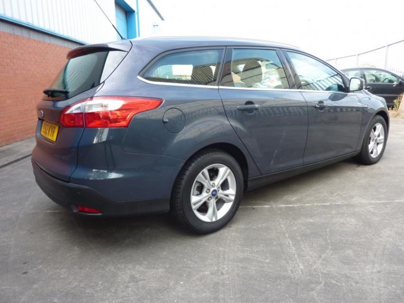 2012 FORD FOCUS ZETEC image 4