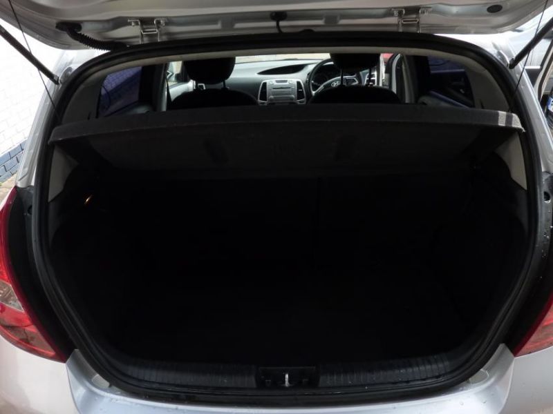 2011 HYUNDAI I20 COMFORT CRDI image 7