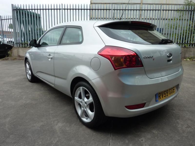 2009 KIA CEED PRO CEED 3 CRDI image 3