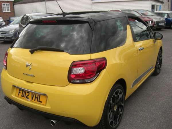 2012 Citroen DS3 1.6e-HDI Airdam+ D-Style image 4
