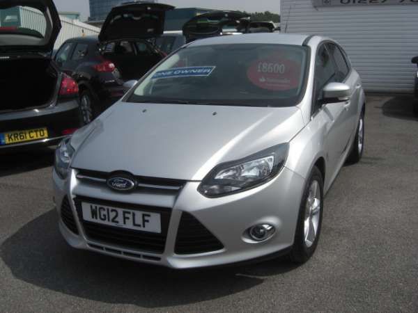 2012 Ford Focus 1.6 Ti-VCT Zetec 5 door image 2