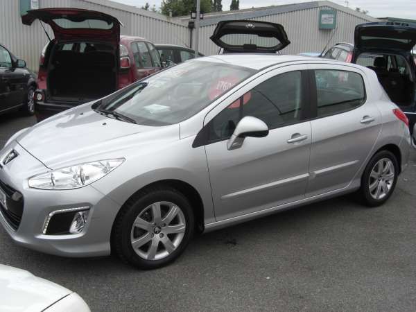 2012 Peugeot 308 1.6 Hdi Active image 2