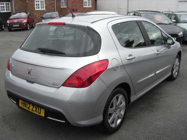 2012 Peugeot 308 1.6 Hdi Active image 4