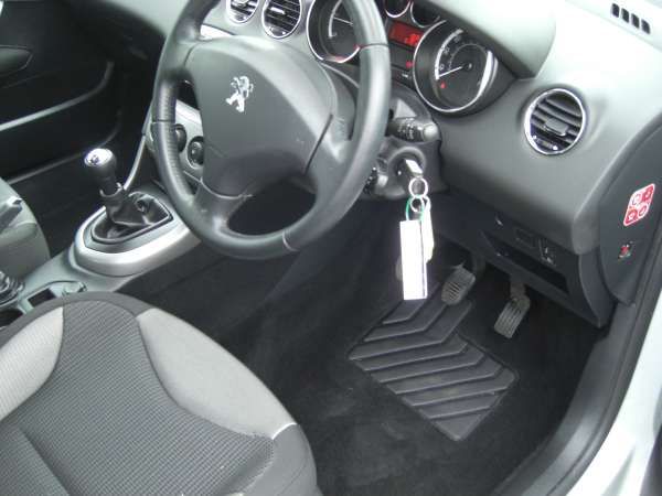 2012 Peugeot 308 1.6 Hdi Active image 5
