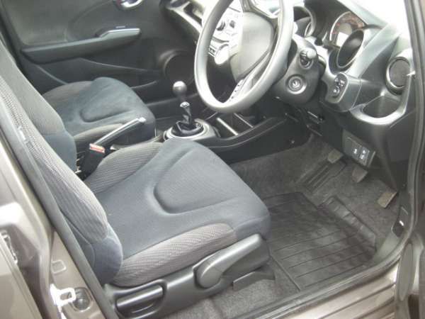 2012 Honda Jazz 1.4 i VTEC ES 5 door image 5