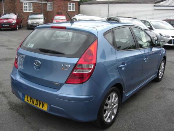2011 Hyundai i30 1.6 CRDi Comfort image 4