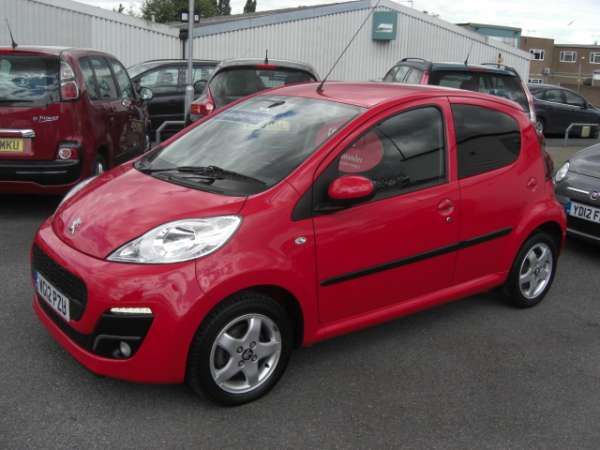 2012 Peugeot 107 1.0 Allure image 2