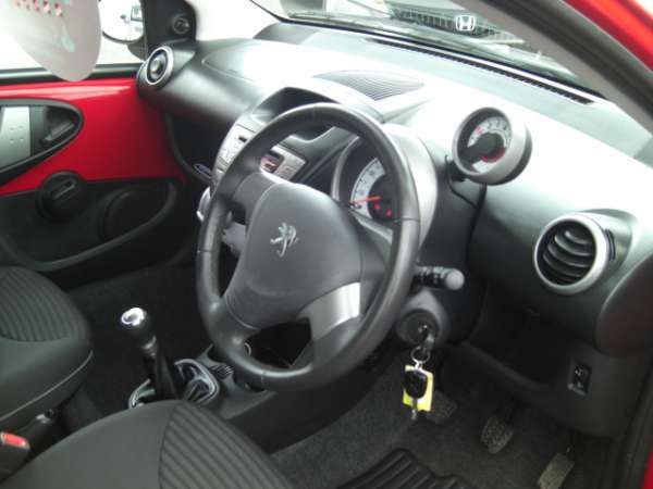 2012 Peugeot 107 1.0 Allure image 5