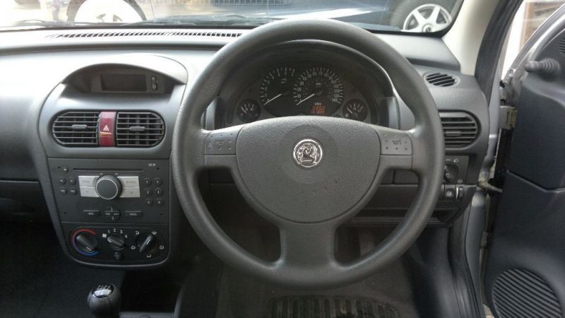 2006 Vauxhall Corsa 998 cc Life image 5