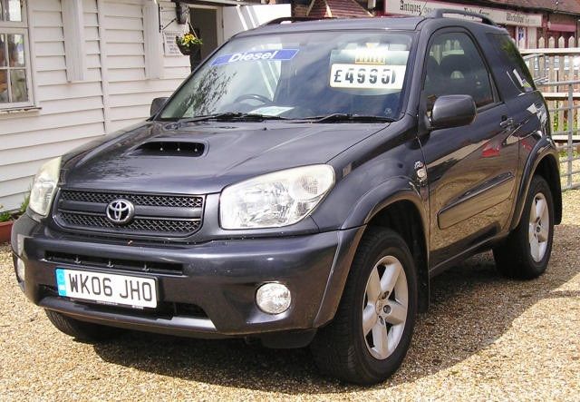 2006 Toyota RAV-4 image 2