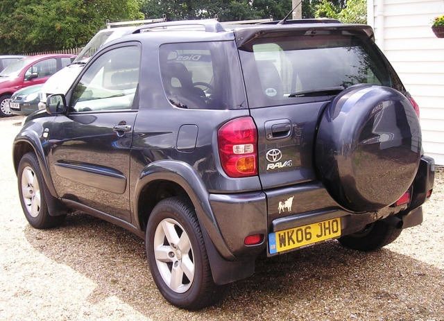 2006 Toyota RAV-4 image 3