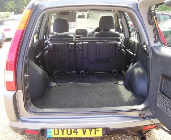 2004 Honda CR-V image 8